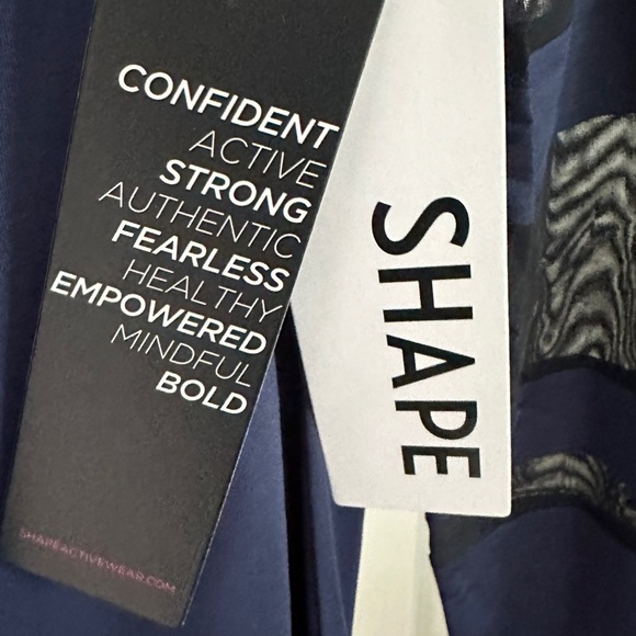 Activewear by Shape - Picture 4 of 5